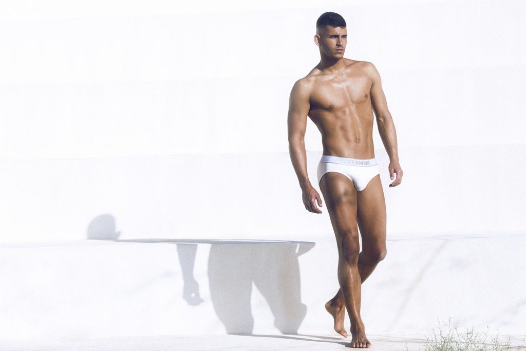 teamm8 underwear - naked briefs white