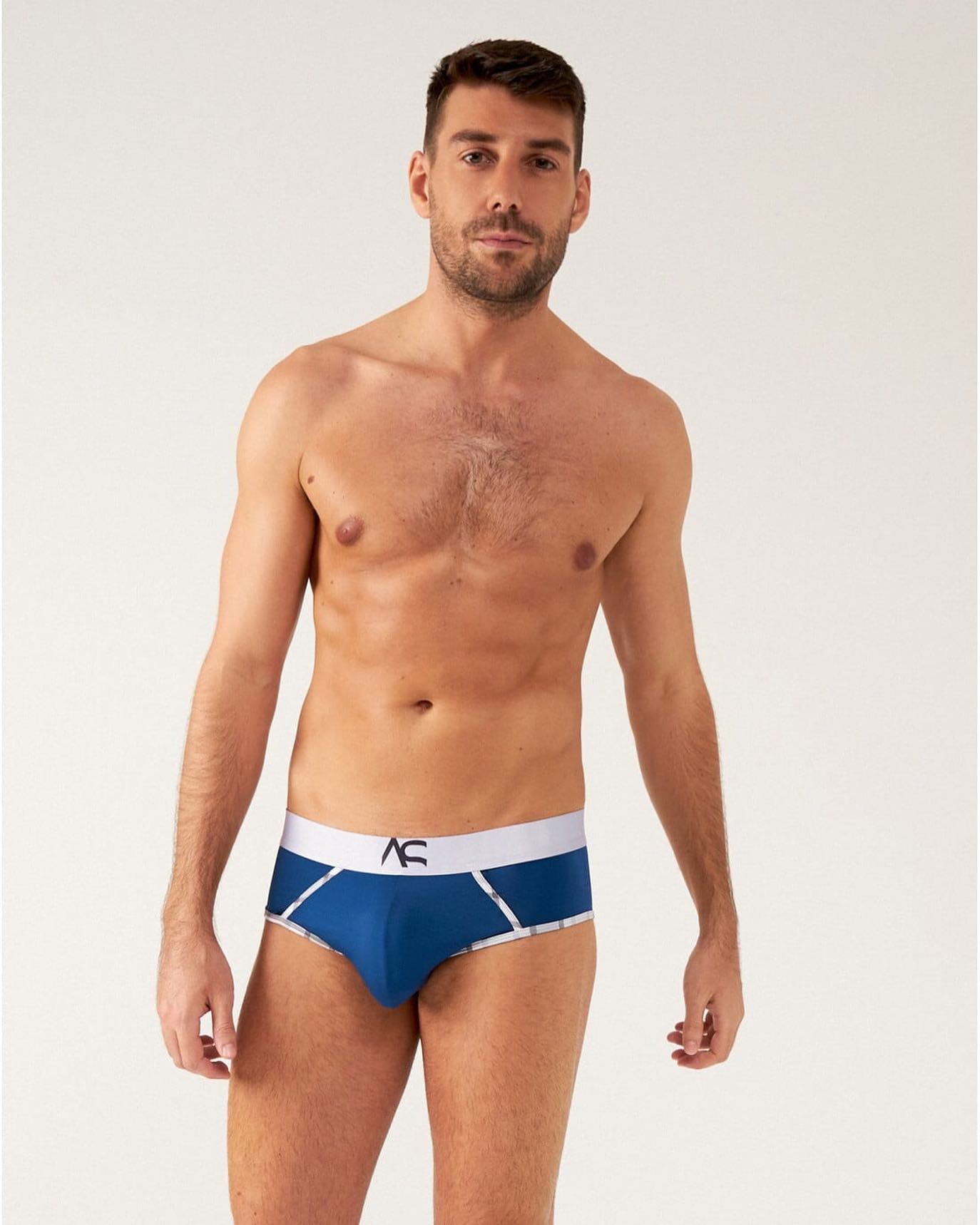 Our underwear suggestion today is the Adam Smith Saltire Briefs in navy blue. Would you wear it?
____
http://www.menandunderwear.com/2022/01/underwear-suggestion-adam-smith-saltire-briefs-navy.html