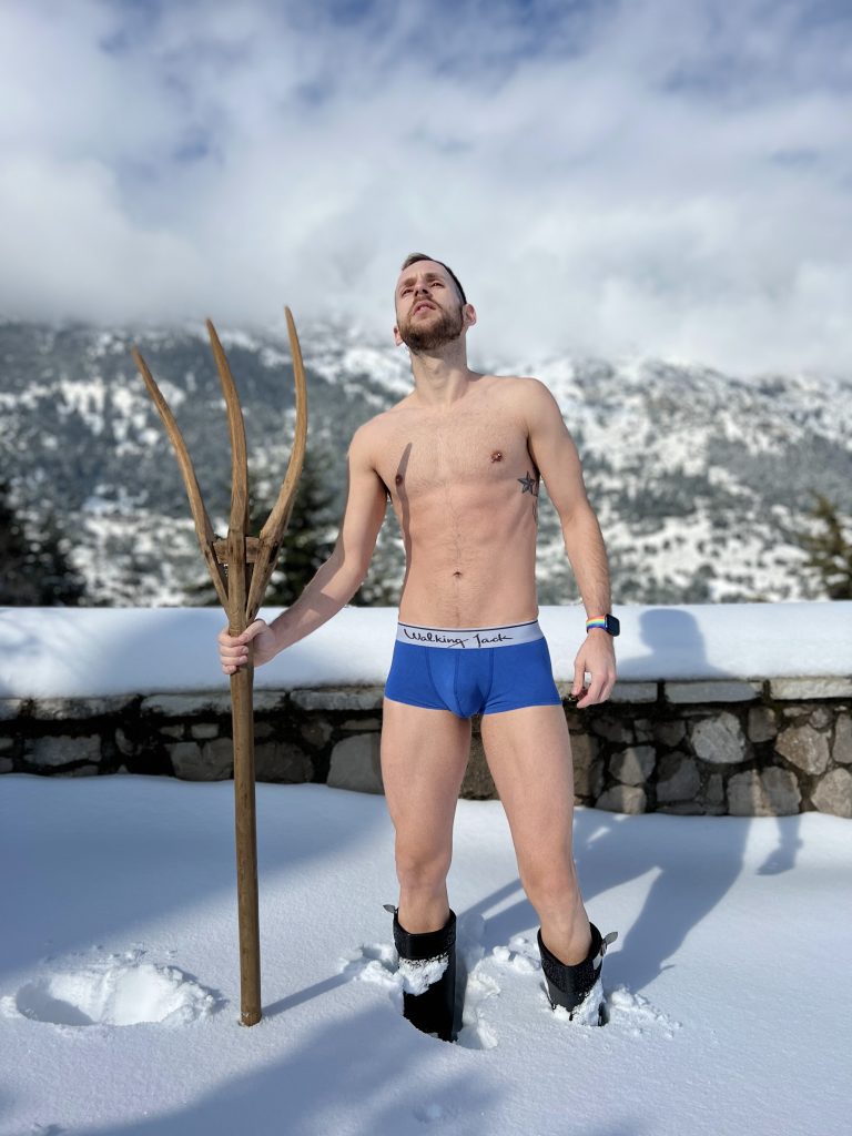 Walking Jack underwear - Model Stathis in Athens snow