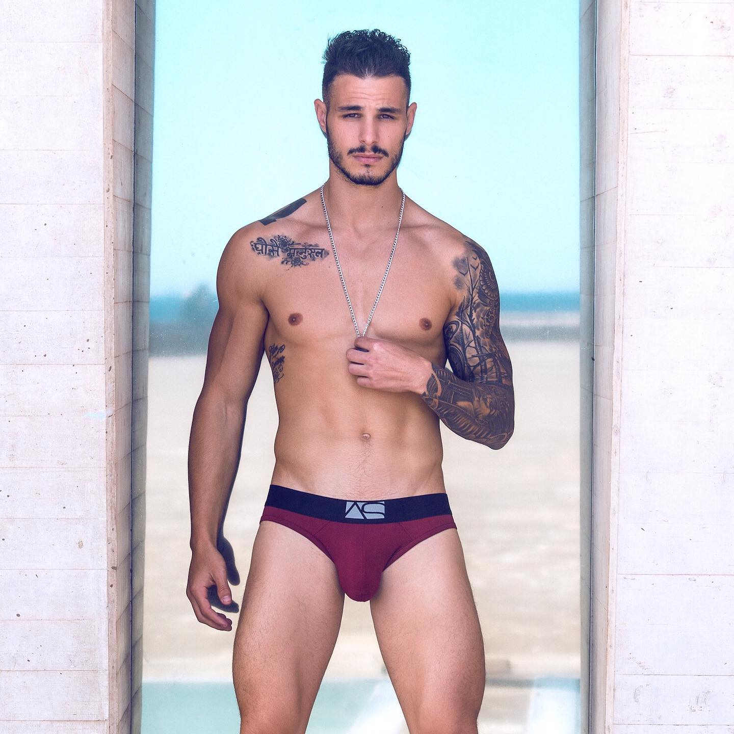 The Shaped Pouch Briefs from Adam Smith feature narrow sides for easier movement while walking or exercising, a seamless back for a frictionless feel and a contoured pouch for space and gentle support for your package.
____
https://menandunderwear.com/shop/underwear/adam-smith-shaped-pouch-briefs-burgundy