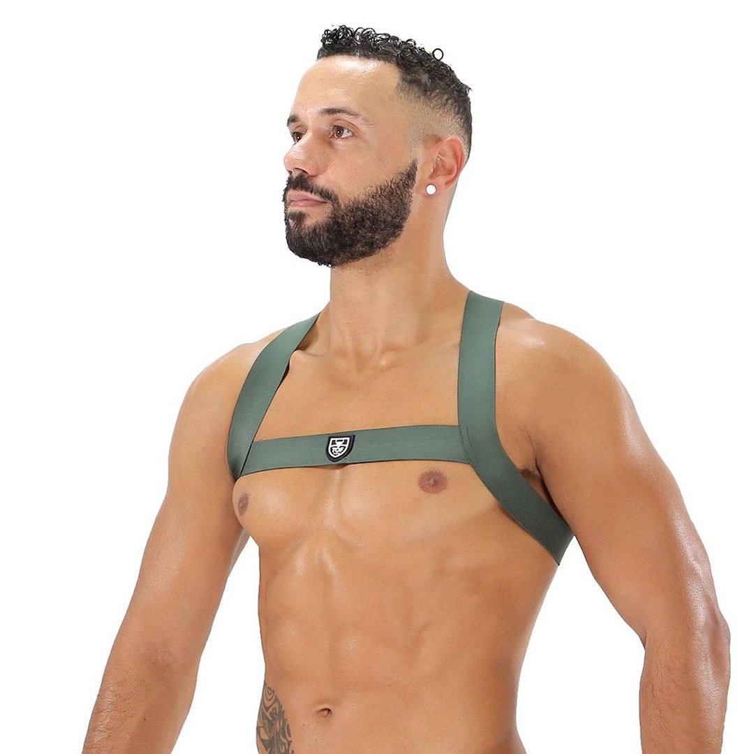Elastic harness by TOF Paris in a beautiful khaki colour perfect to wear for play at home, when out clubbing but also as a fashion accessory over a t-shirt or a shirt: 
___
https://menandunderwear.com/shop/accessories/tof-paris-fetish-elastic-harness-khaki
___
#tofparis #harnessfashion #khaki #shopping