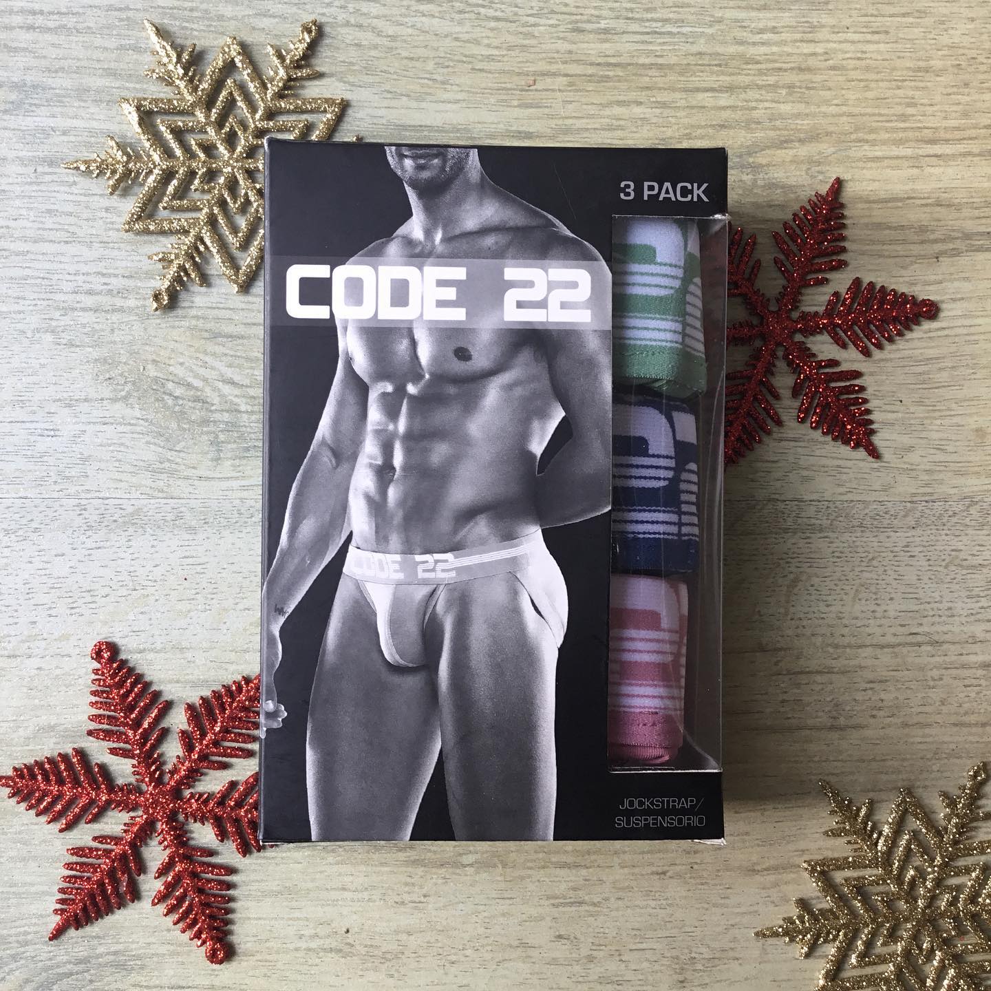 Our underwear suggestion today is the Fun 3-pack of pink, green and blue fashion jockstraps by CODE 22. Would you wear it?
____
menandunderwear.com/shop