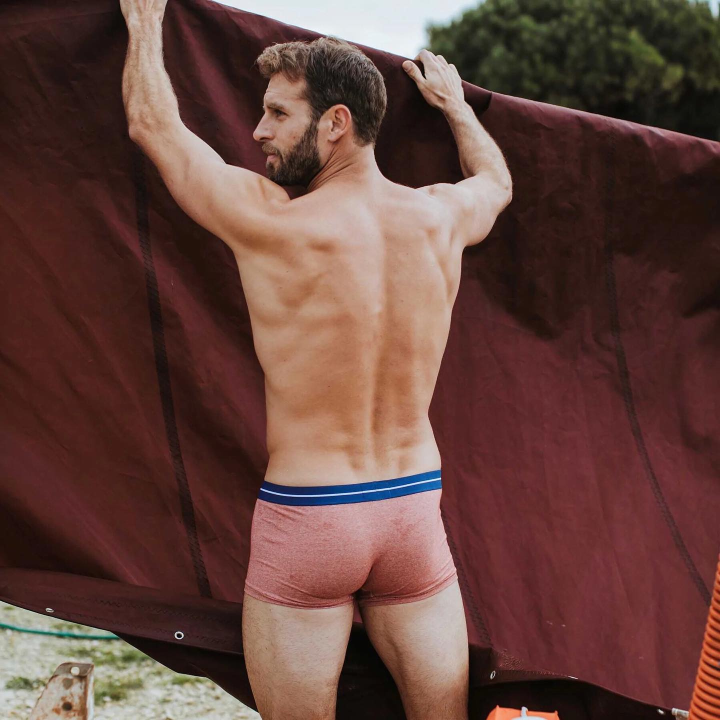 A unique mix of organic cotton with recycled polyester in a beautiful red melange fabric. Discover the Brick Trunks of Bluebuck:
_____
https://menandunderwear.com/shop/underwear/bluebuck-brick-trunks
_____
#red #trunks #boxers #organic #seaqual #cotton #bluebuck #shopping #shop #christmas