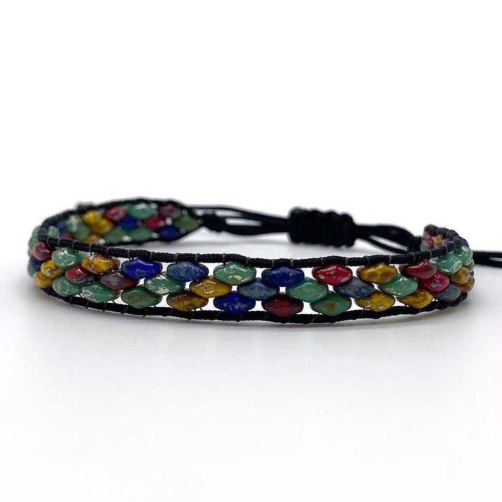 New arrivals this week! Beautiful handmade accessories such as this colourful Superduo Bracelet will motivate you to party! Check it out:
_____
menandunderwear.com/shop/accessories