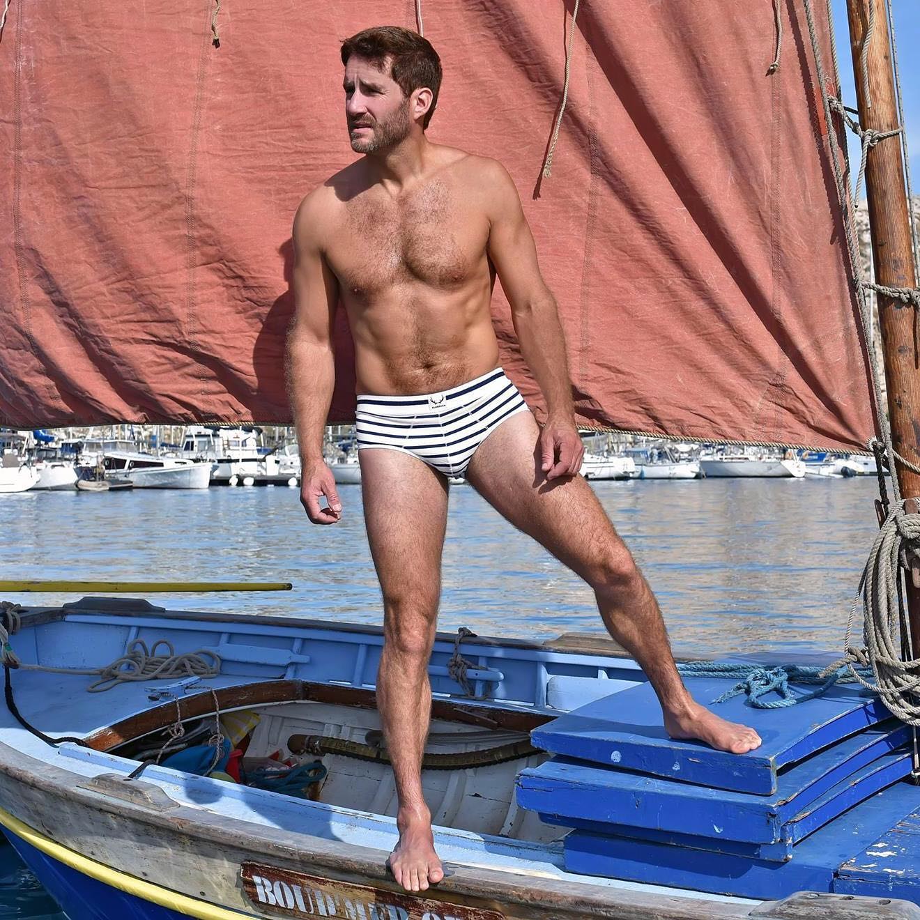 Looking for a way to add some style to your summer wardrobe? Check out these awesome nautical-themed briefs from Bluebuck! Made with organic cotton and featuring classic navy blue stripes on a white background, they're the perfect way to show off your love for the sea. Don't miss out on this stylish and sustainable addition to your summer look!
______
menandunderwear.com/shop
