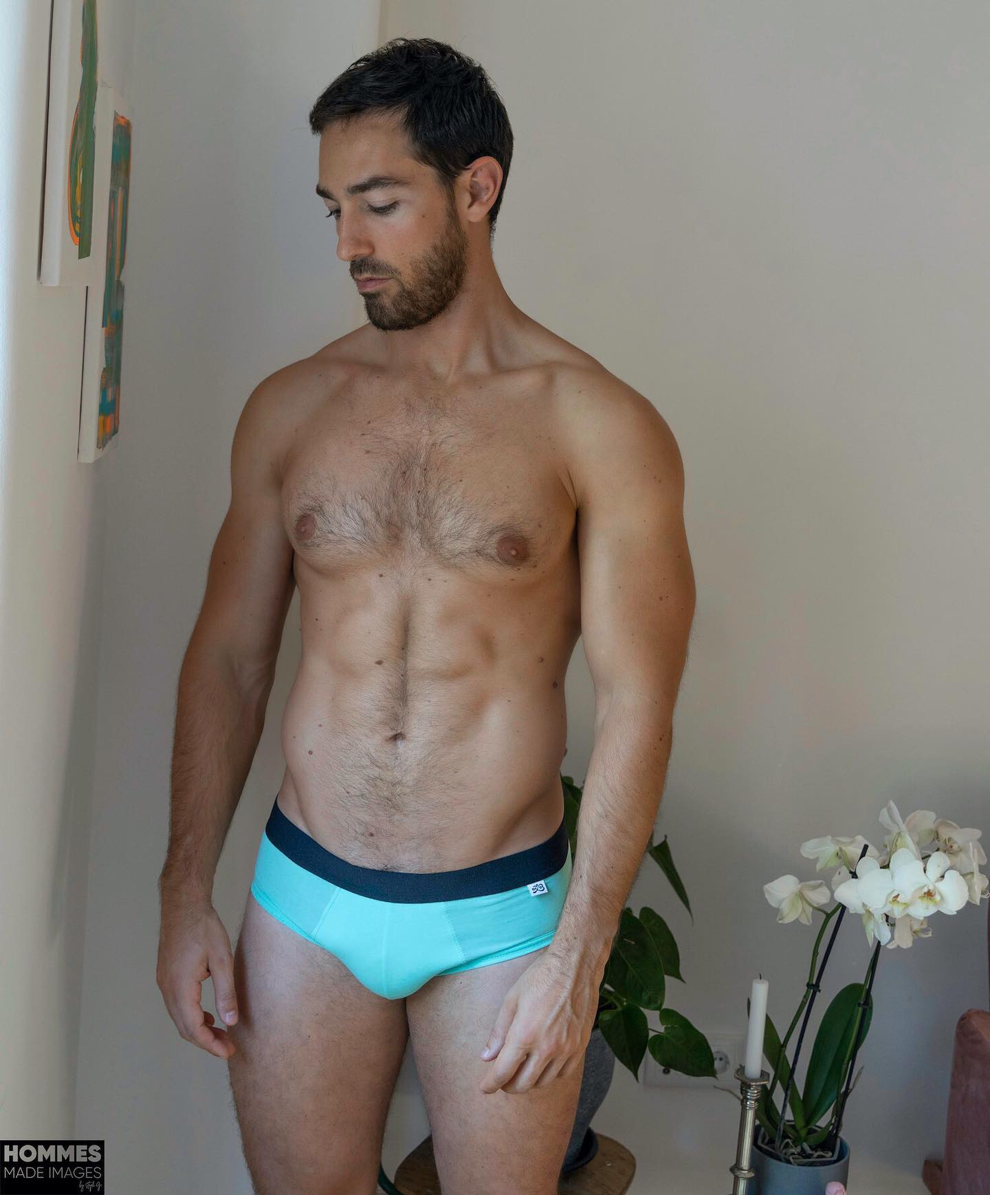 From the house of LeBeauTom here are the Greendr Briefs. The name comes from how the French pronounce Grindr! If you fancy comfort with a touch of humour, then this is for you:
___
https://menandunderwear.com/shop/underwear/lebeautom-greendr-briefs